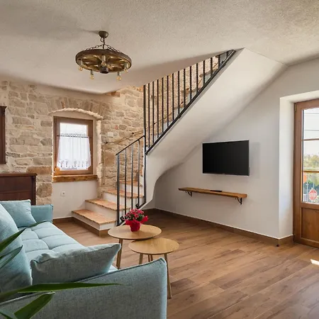 아파트 Mediterranean Stone House Valerija With Sea View Tar-Vabriga