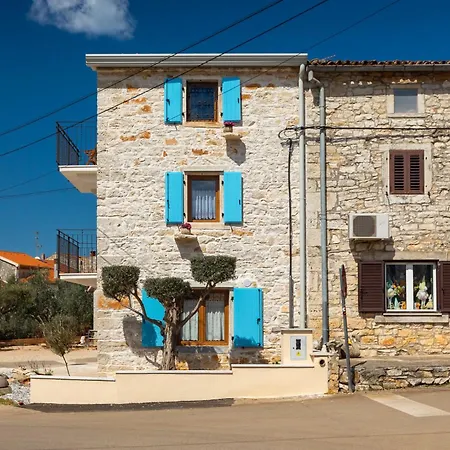 Lejlighed Valerija, Stone House With Sea View Tar-Vabriga
